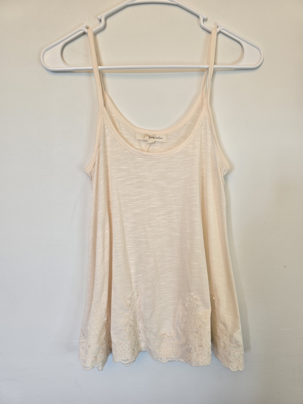 Rewind Cream Lace-Hem Spaghetti Strap Camisole